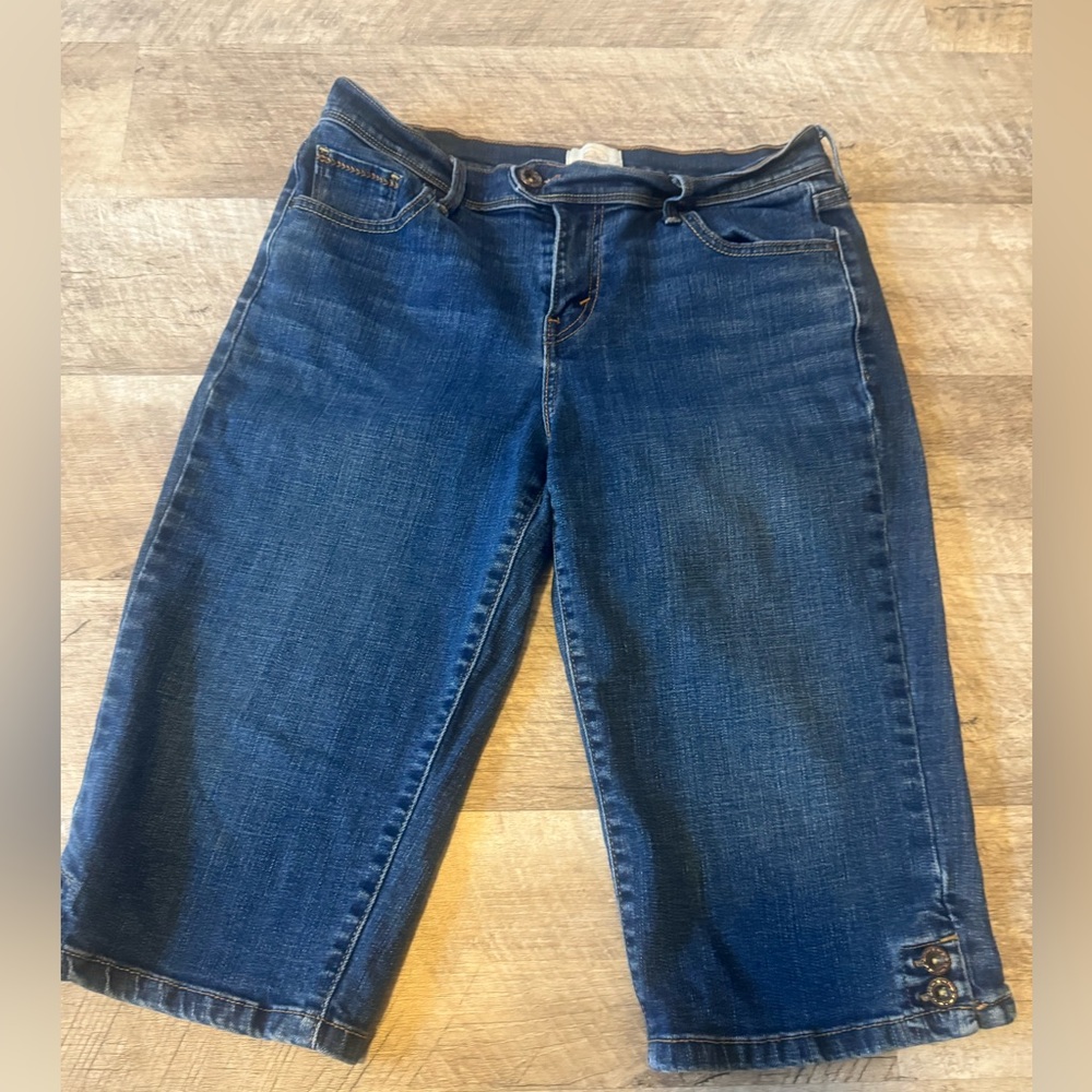 Levi’s 515 Skimmer size 6 crop blue jeans, great condition!